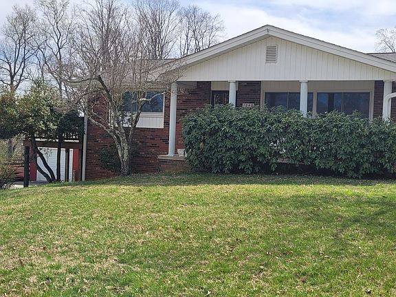 3rd image of 1245 Caribbean Dr