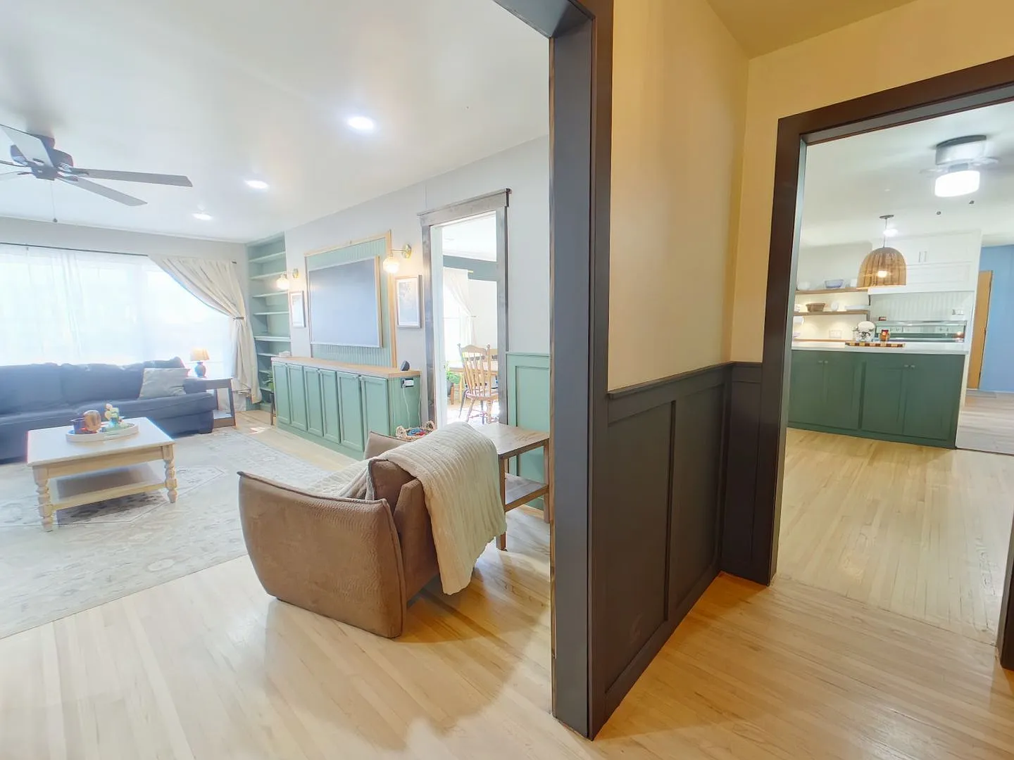 1334 Estate Ct — Photo 2