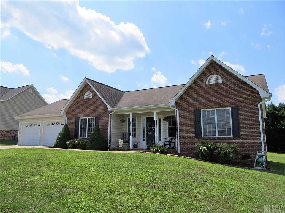 1st image of 151 Freshfield Dr