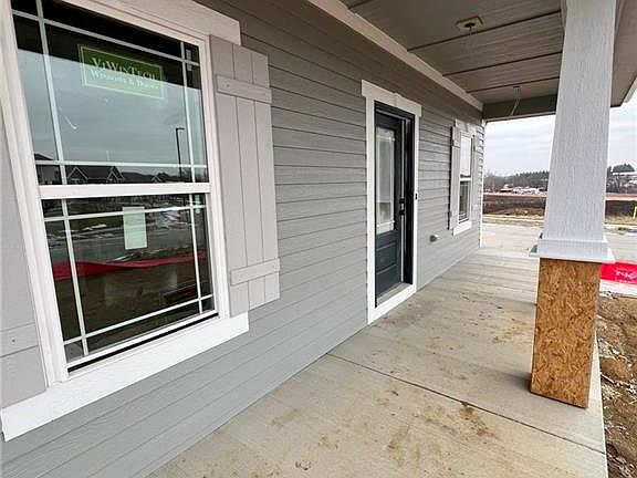 3rd image of 1600 Cottonwood Creek Ave #6