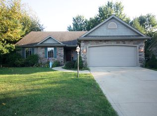 6724 Blackthorn Harbor Dr, South Bend, IN 46628