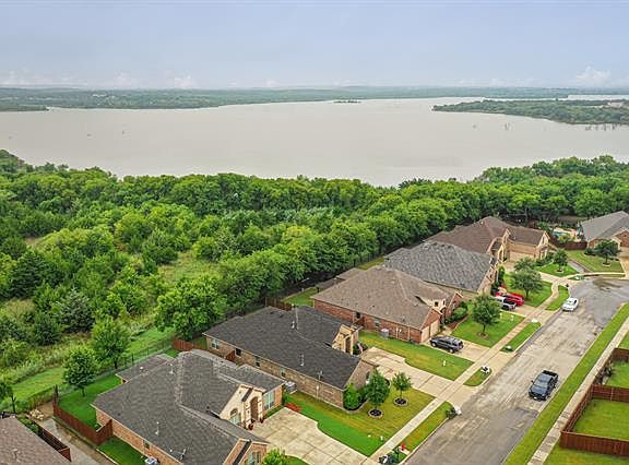 4th image of 7644 Town Lake Dr