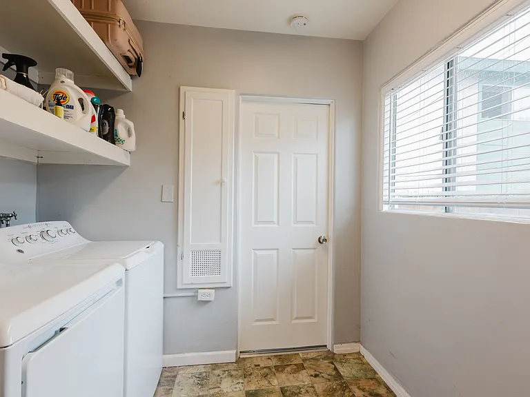 2251 Felspar St — Photo 18