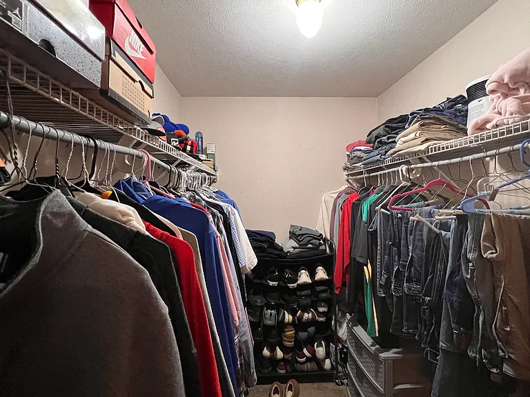 319 W Pawnee Ln #A — Photo 15