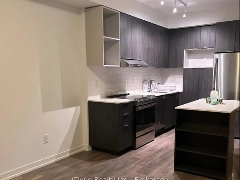 2520 Eglinton Ave W #1618 — Photo 9