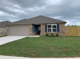 2011 S B Pl, Rogers, AR 72758