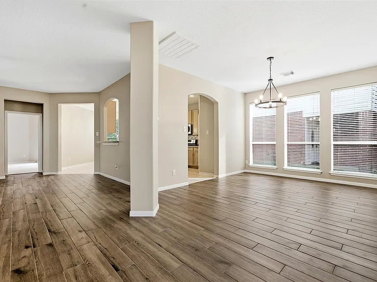 3711 Slocom Dr — Photo 9