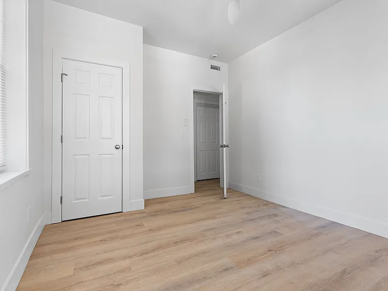 8 Kenwood St #12 — Photo 8