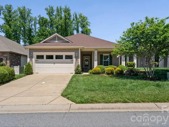 439 Granite Lake Ct, Denver, NC 28037