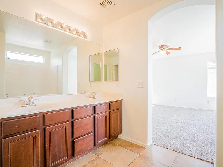 9016 W Preston Ln — Photo 19