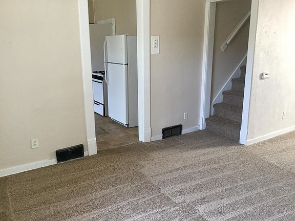 3rd image of 2009 Catalpa Ave