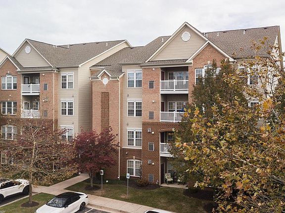 2nd image of 9473 Ashlyn Cir #9473
