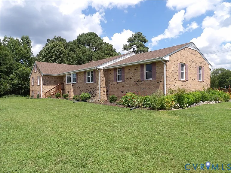 3813 Johnson Rd — Photo 5