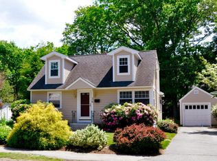 36 Oakridge Ave, Natick, MA 01760