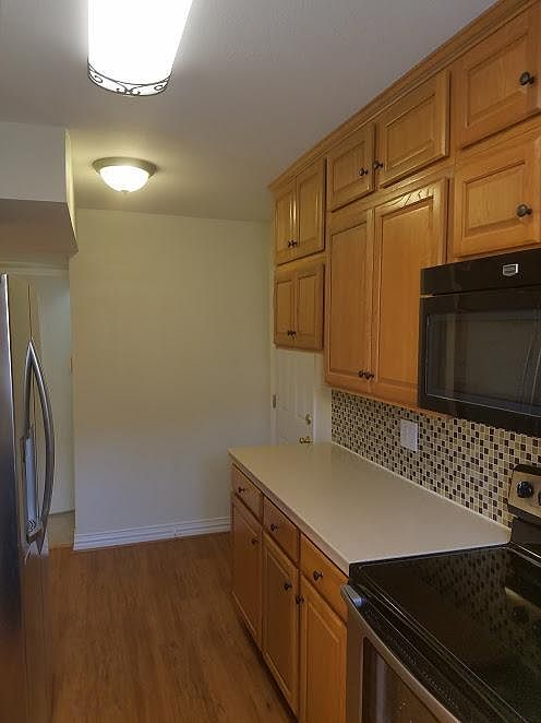 1st image of 1211 Fairhaven Dr