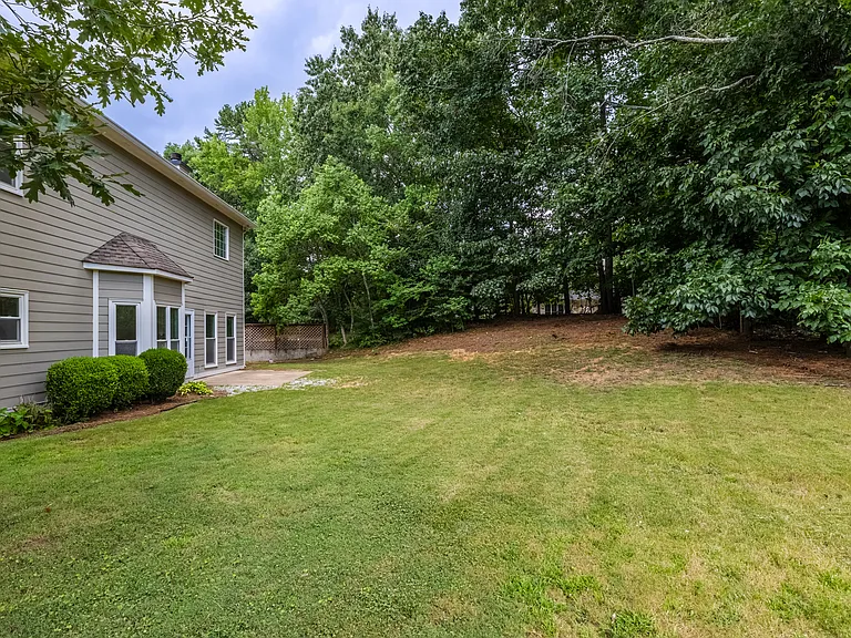 380 Belmont Chase Ct — Photo 47