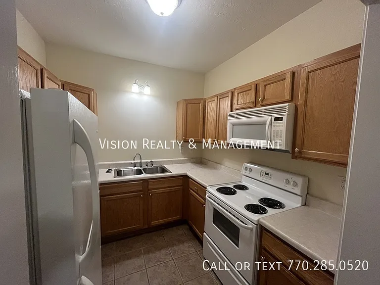 119 Kaiser St — Photo 4