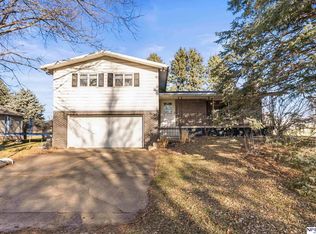 700 Lisa Ln, Lyons, NE 68038