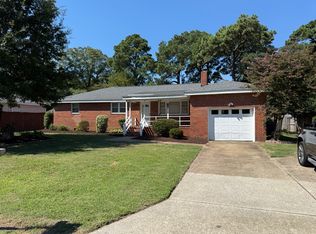 2221 Scallop Rd, Virginia Beach, VA 23451