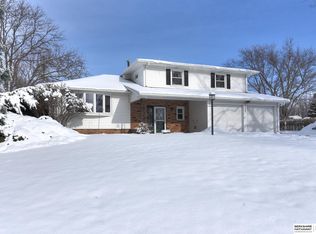 2302 Victoria Ave, Bellevue, NE 68005