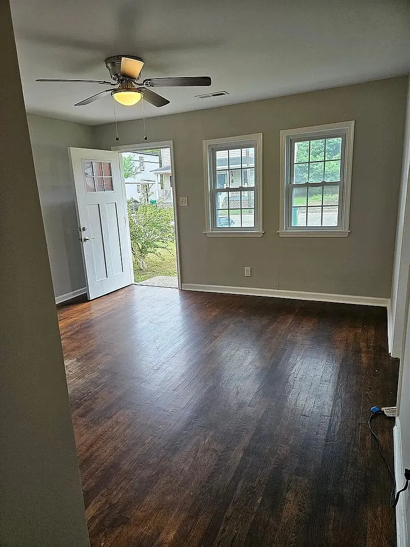 1343 Hinton St - 1343 — Photo 3
