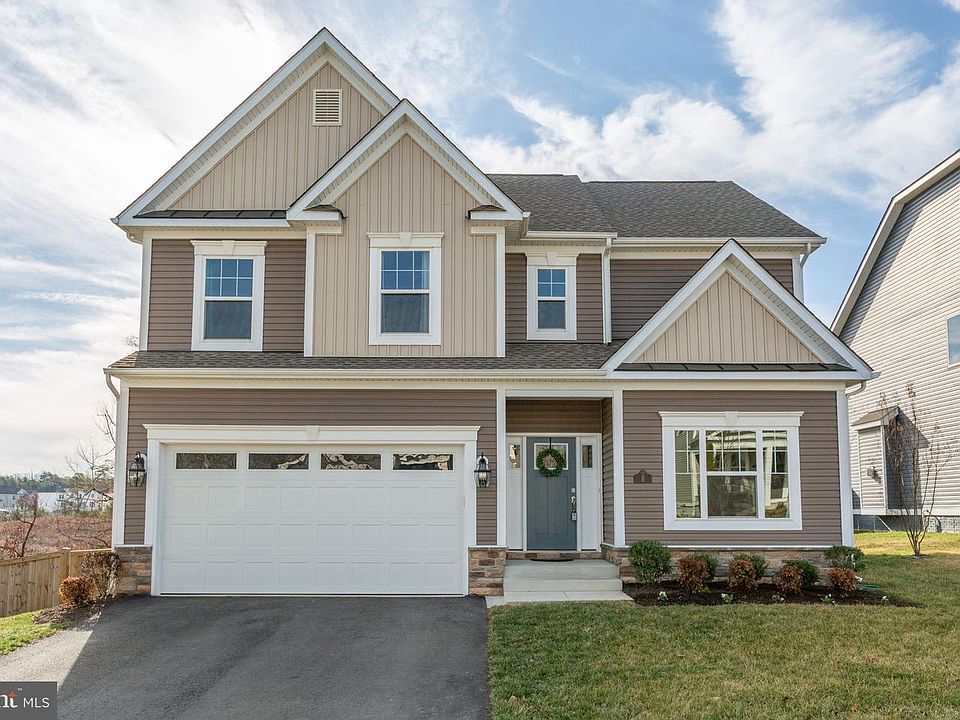 1st image of 8 Shermans Ridge Rd