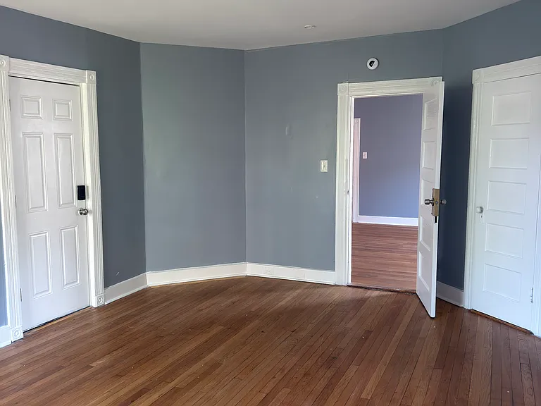 43-45 Hungerford St #3 — Photo 2
