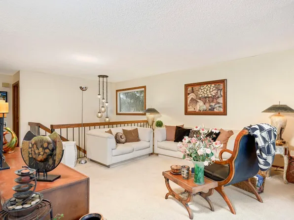 11100 Utica Ave S, Bloomington, MN 55437