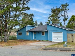 1030 SE Ball Blvd, Waldport, OR 97394