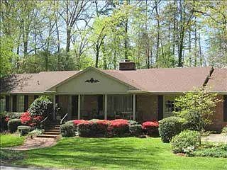 1st image of 106 Bridgewater Dr