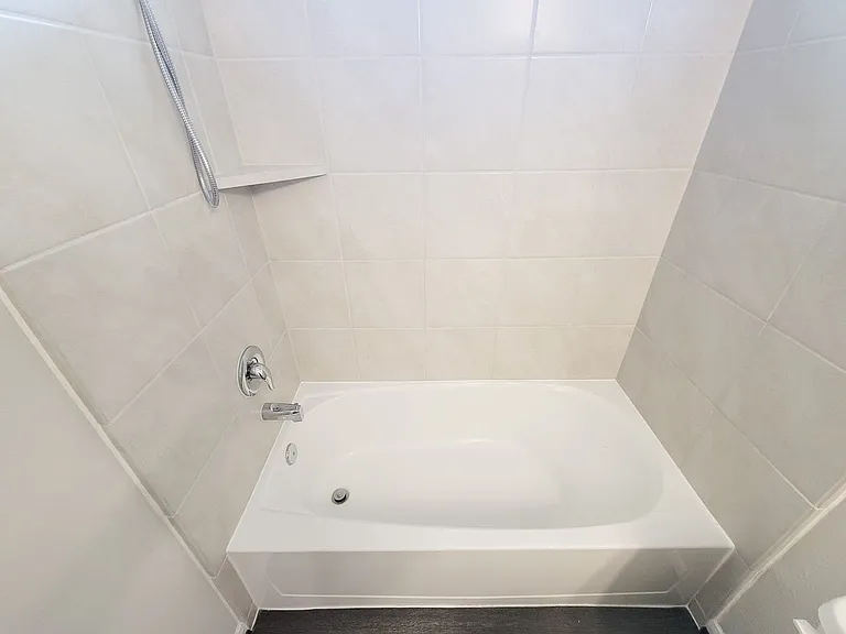 10423 Astor Points Trl — Photo 36