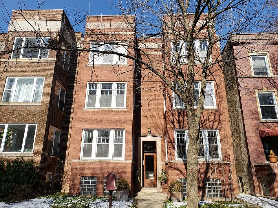1st image of 1340 W Bryn Mawr Ave APT 1W