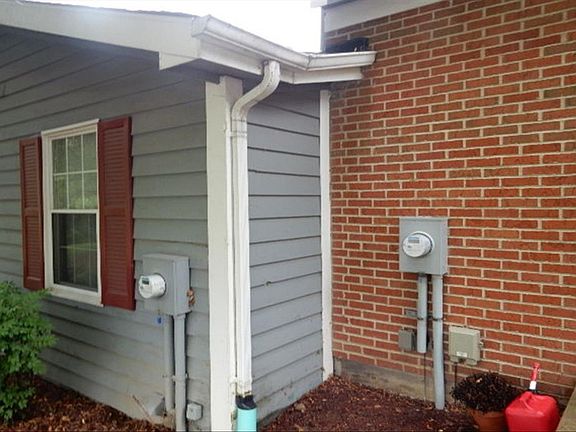 3rd image of 18 Ludwell Ln #O-2