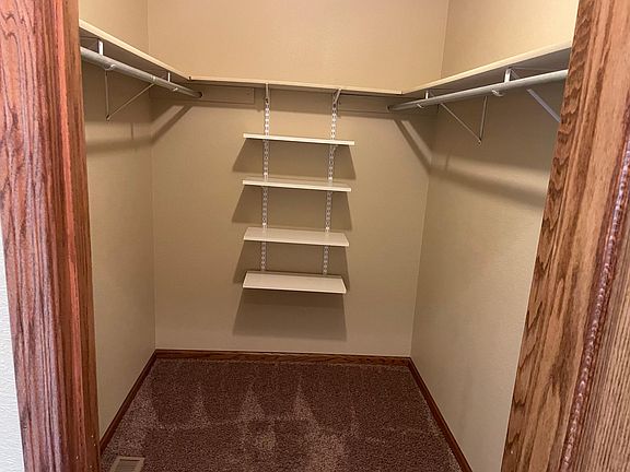 walk in closet