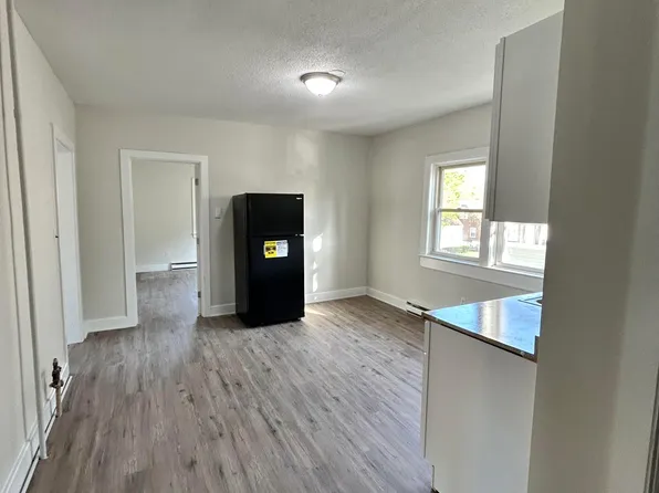203 Clifton St #2, Wallingford, CT 06492