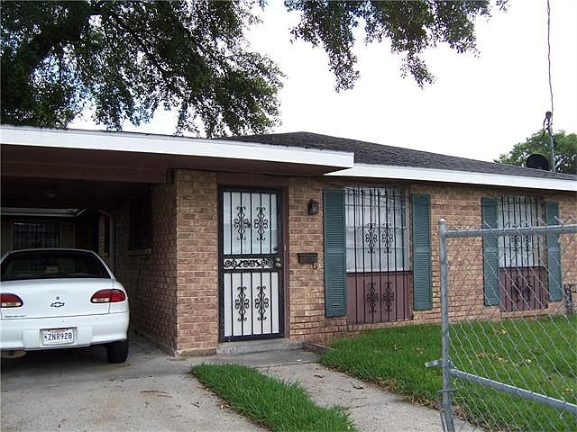 1st image of 7911 Dorsett Dr