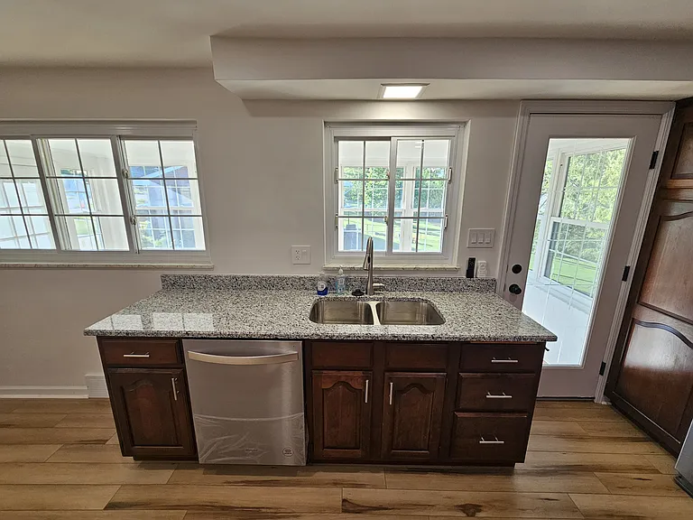 236 McCartney Dr — Photo 11