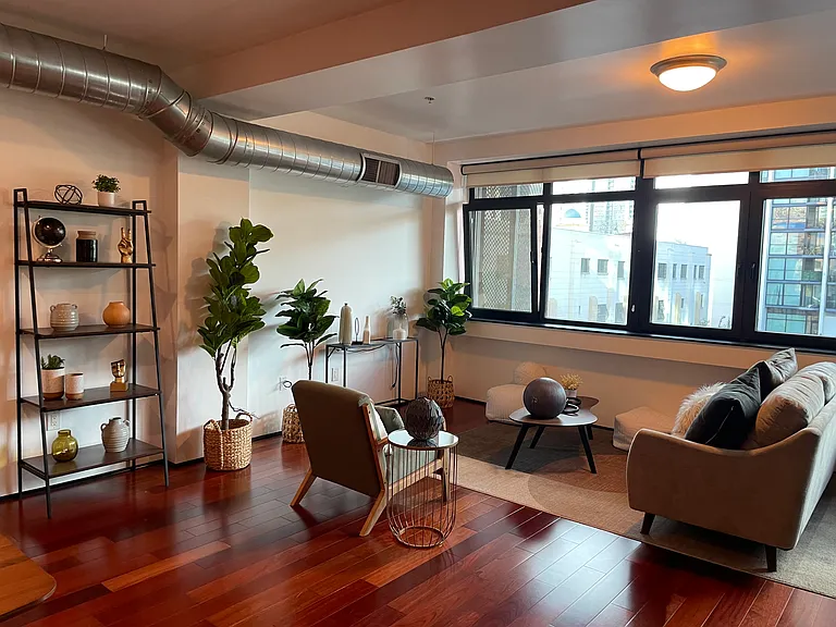 1551 4th Ave #208 — Photo 2