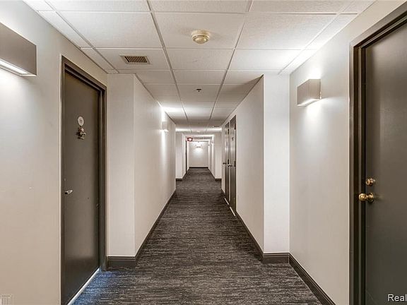 4th image of 250 E Harbortown Dr APT 1006