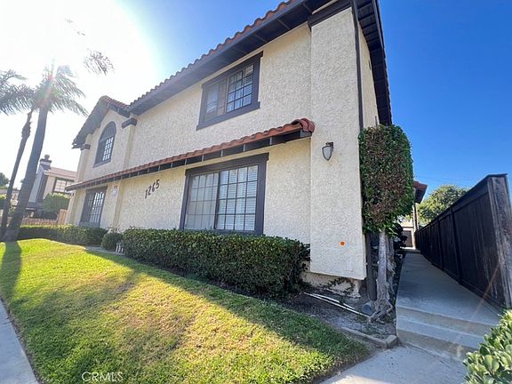 2nd image of 1265 Elm Ave