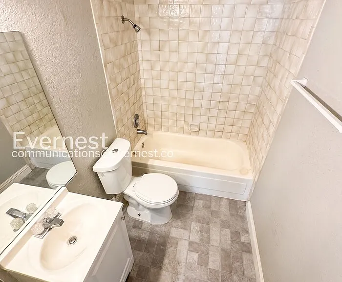 6245 Bellota Dr #D — Photo 24