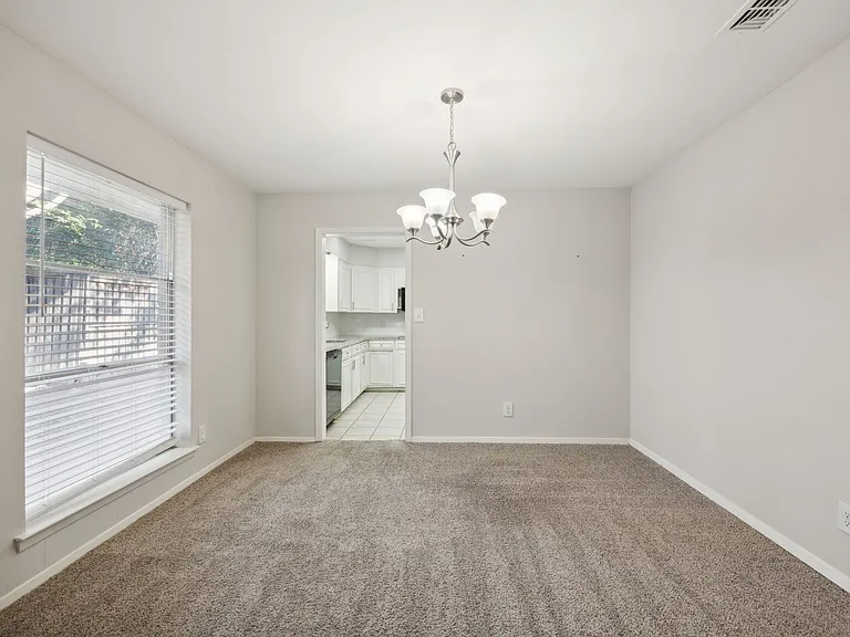 1725 Northcrest Dr — Photo 21