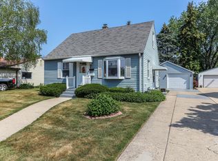 2000 32nd St, Kenosha, WI 53140