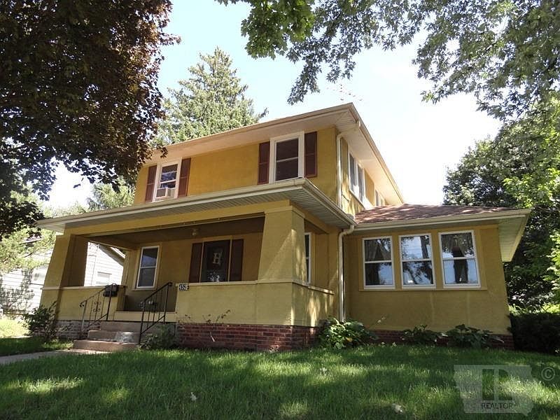 1st image of 452 N 9th St