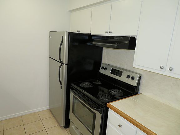 2nd image of 1117 E 41st St APT 3