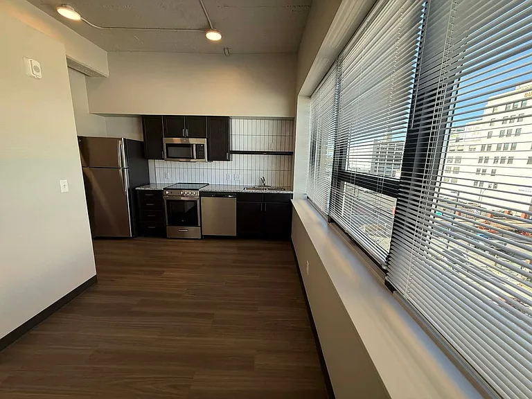 The Arnold Apartments — Photo 12