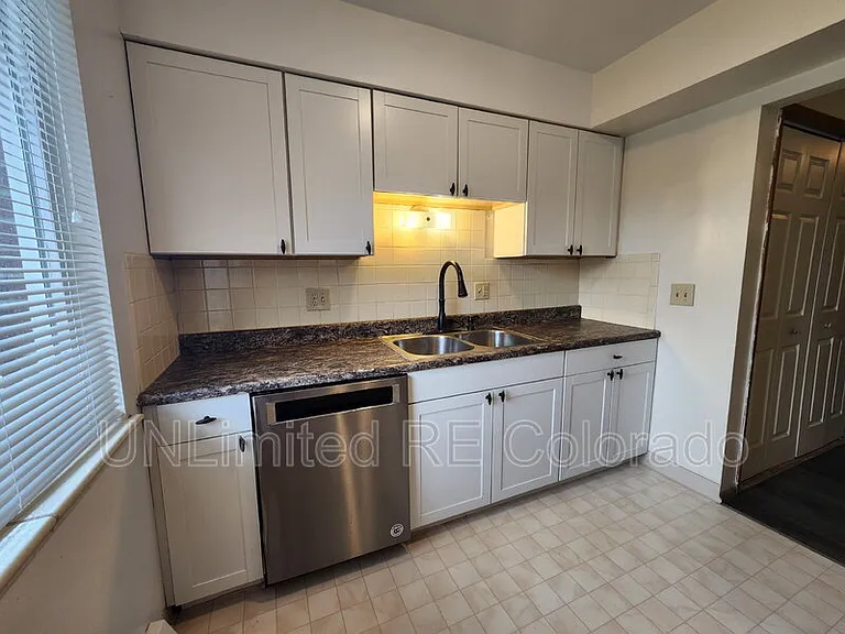 1140 S Arbutus St #1144 — Photo 6