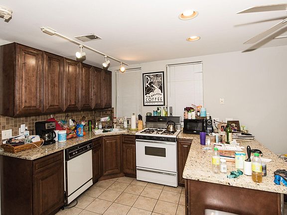 5th image of 1840 W Henderson St #G