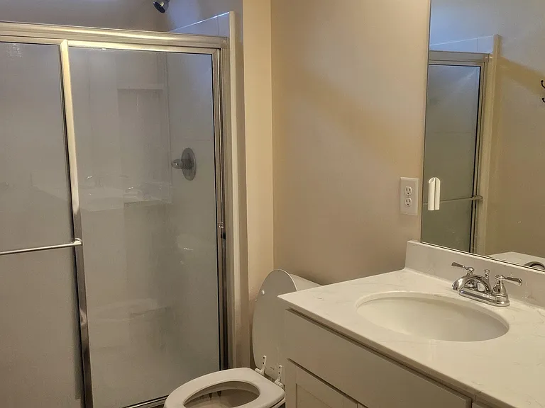 110 Kaitlyn Cir — Photo 14