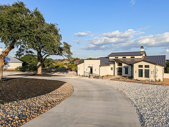 2nd image of 1126 Vintage Way
